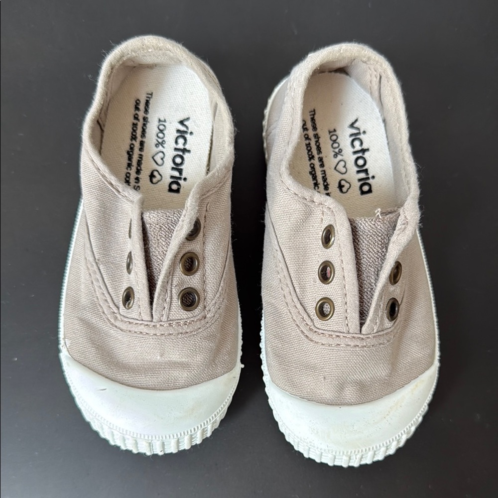 Victoria kids Canvas Shoes - beige